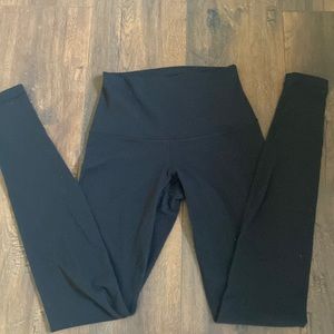 Lululemon leggings 31” inseam size 4.